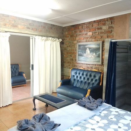 Aub Guesthouse - Mariental Ngoại thất bức ảnh